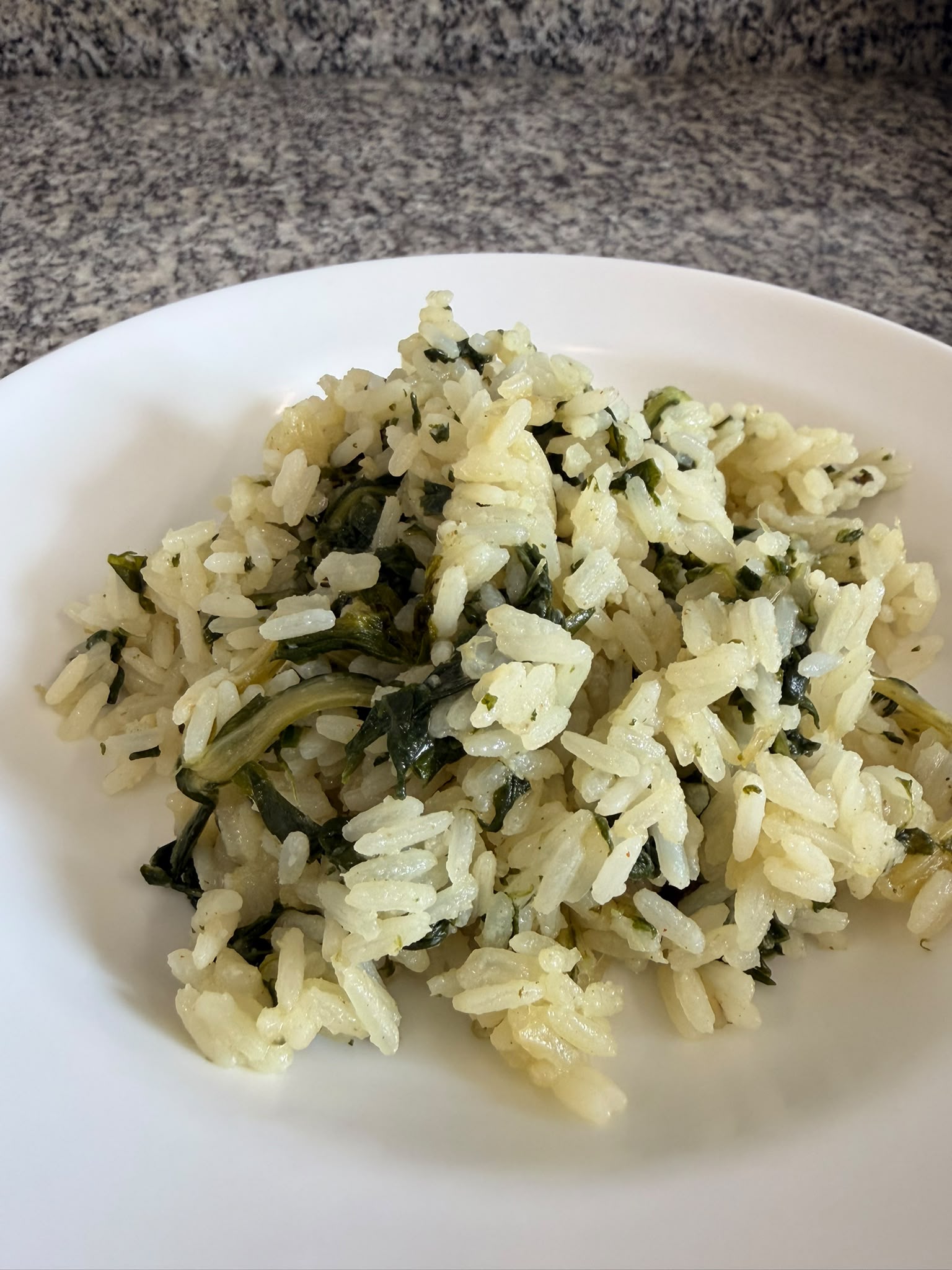 Arroz con vegetales salteados